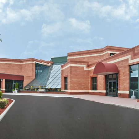 Holiday Inn - Manitowoc Bagian luar foto