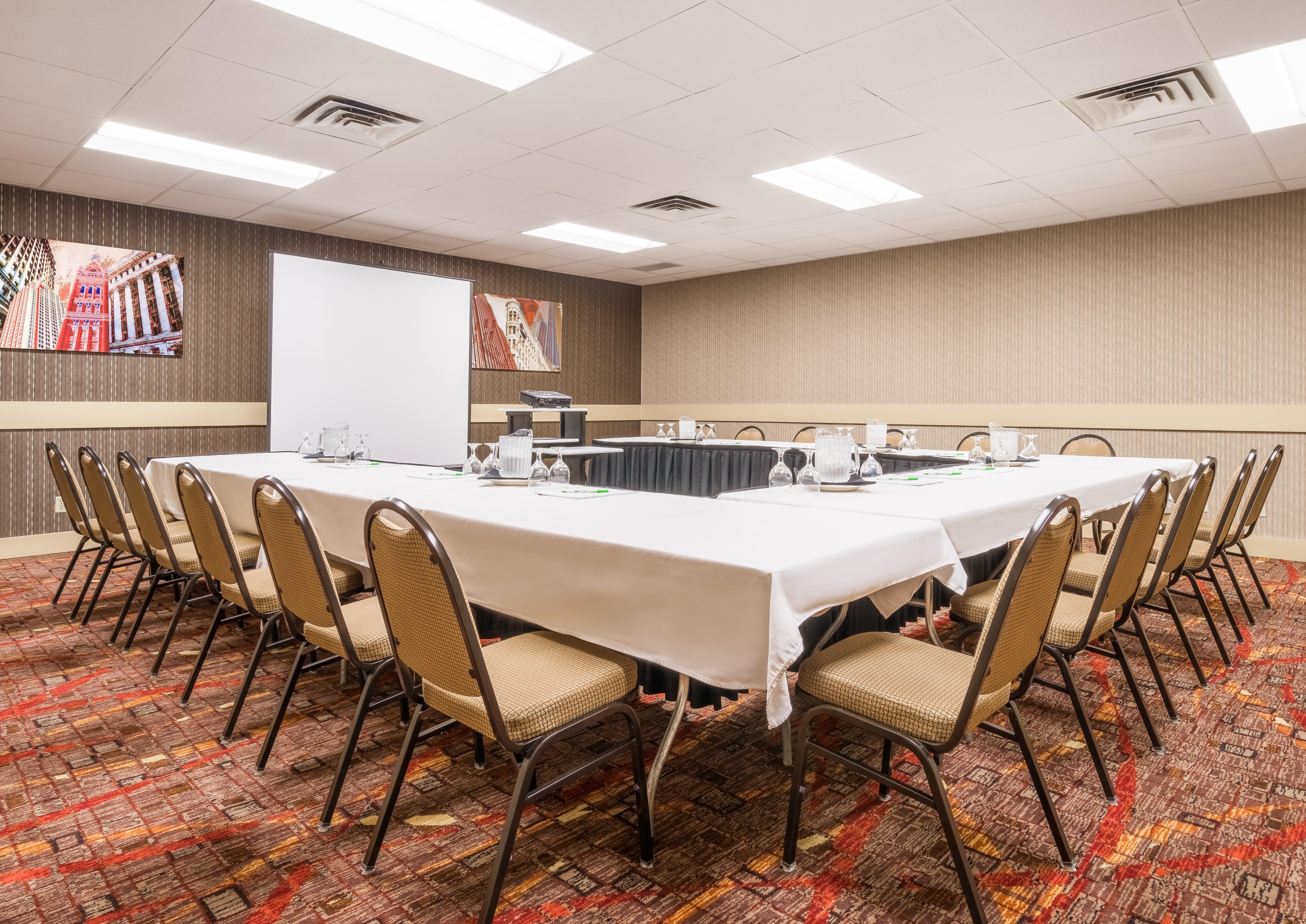 Holiday Inn - Manitowoc Bagian luar foto