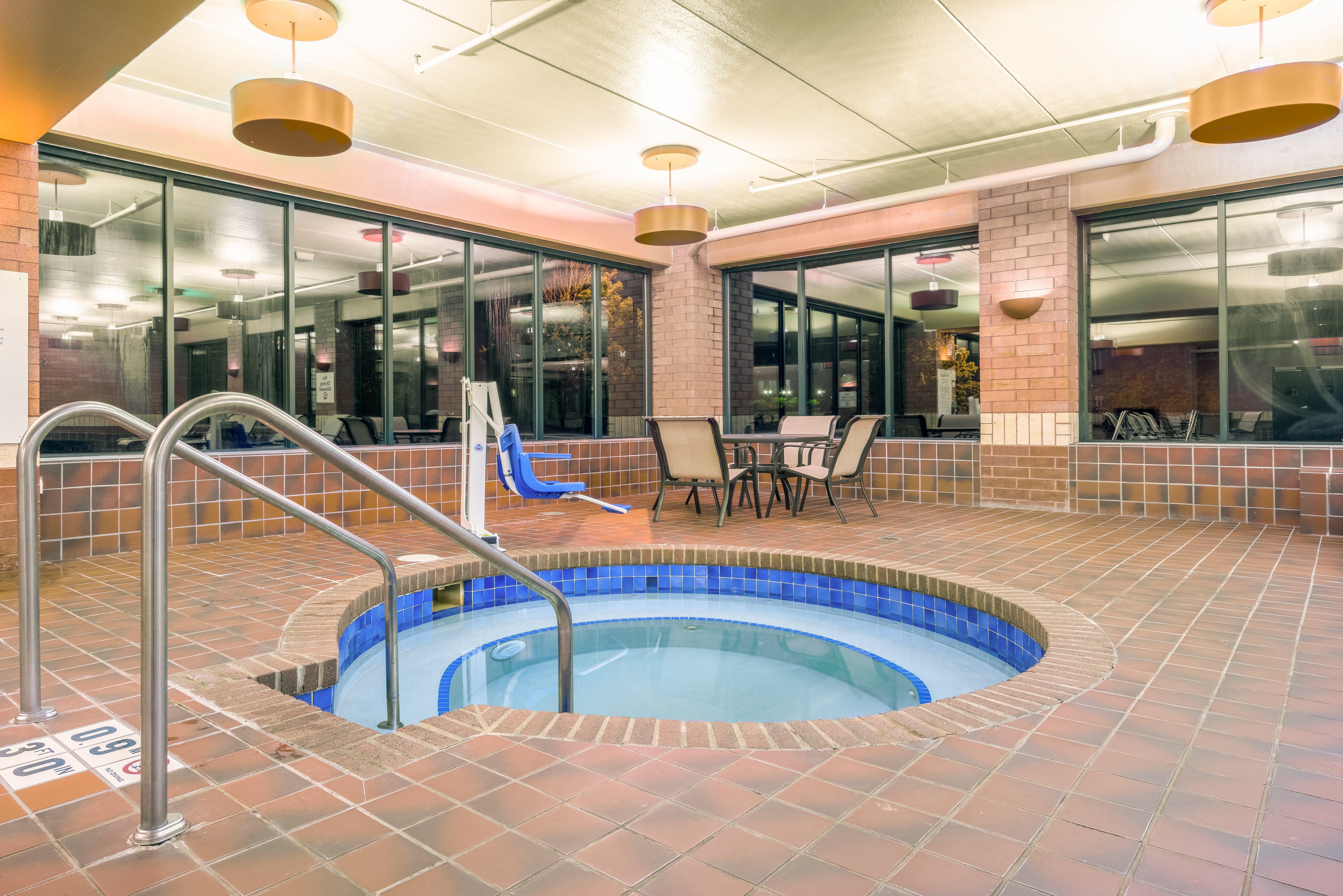 Holiday Inn - Manitowoc Bagian luar foto